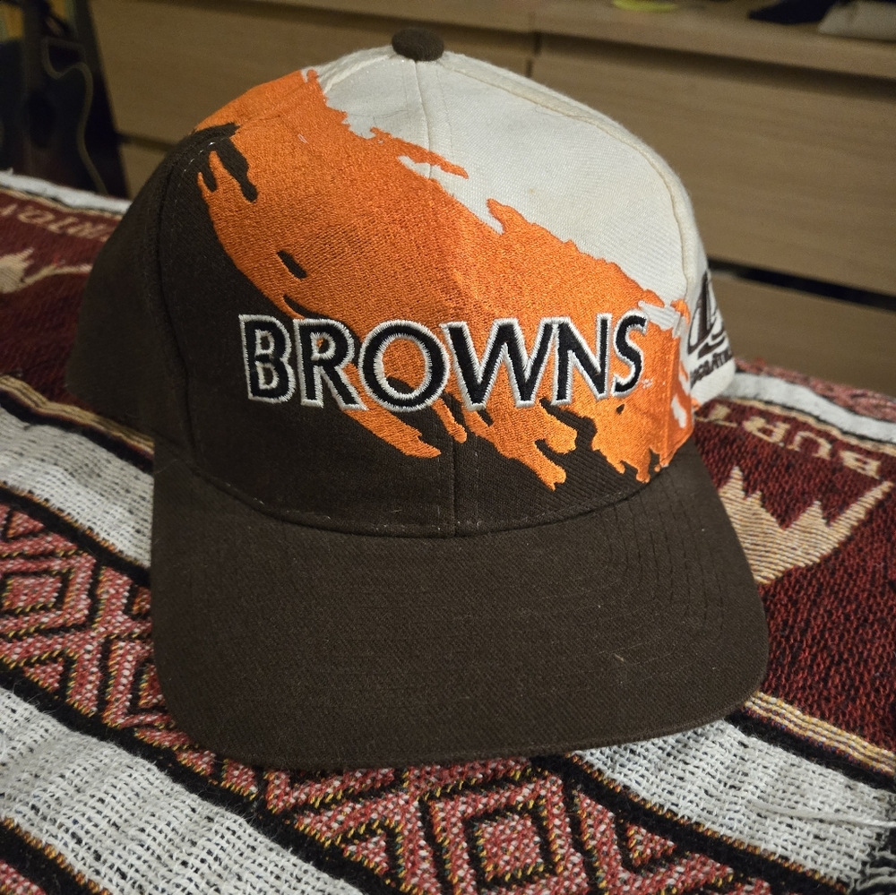 Cleveland Browns Vintage Splash Snapback